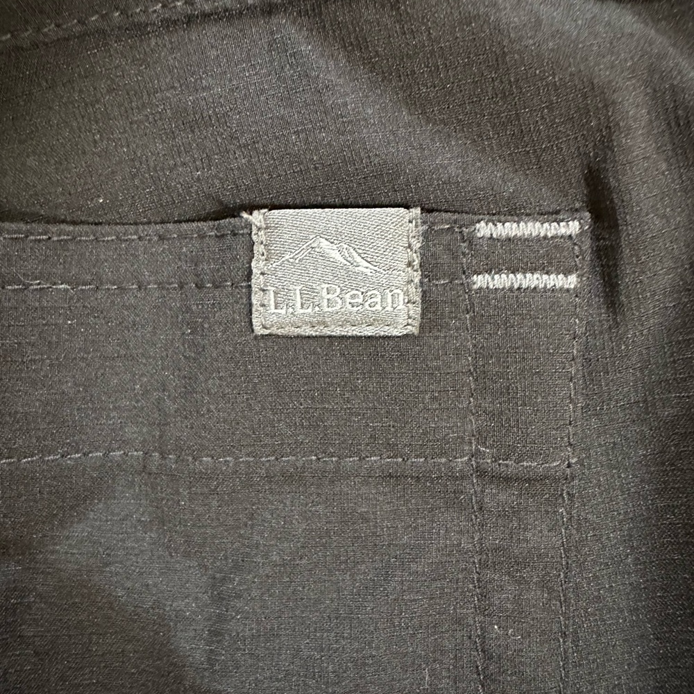 L.L. Bean women’s black Joggers - Picture 4 of 7